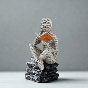 Minimalistyczna figurka do czytania