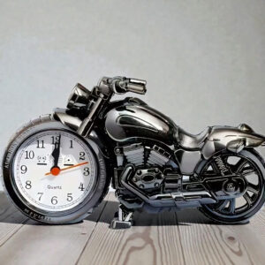 Zabytkowy budzik - motocykl