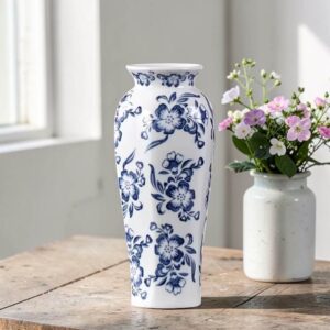 Chiński wazon z kwiatowym wzorem